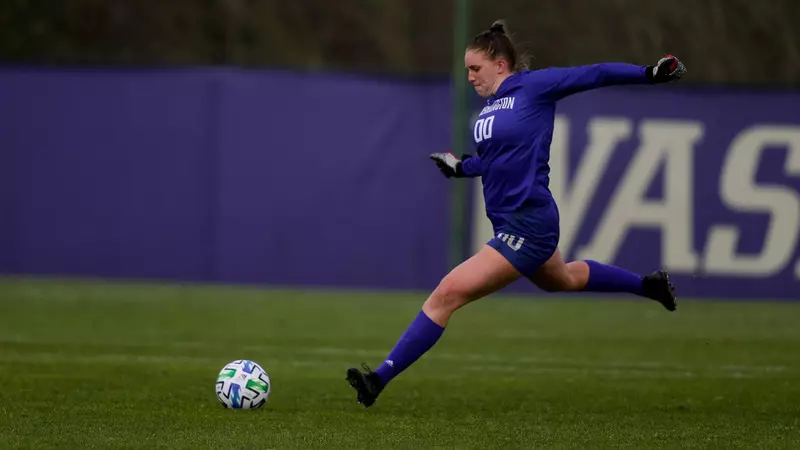 他们通过强 他们通过强